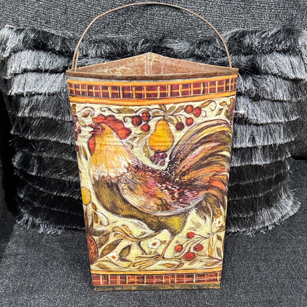 Vintage Rustic Rooster Decorative Metal Wall Basket